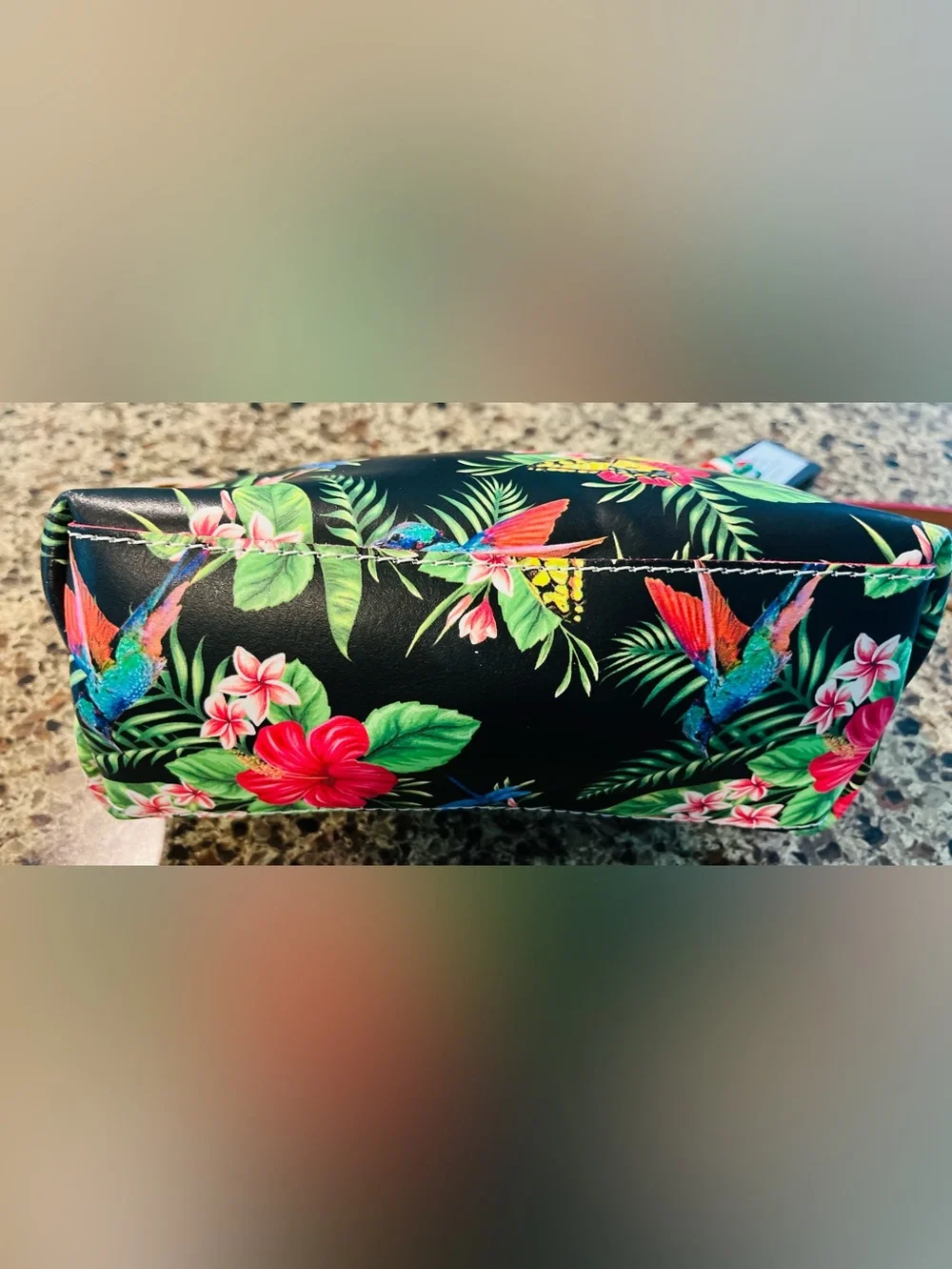 Cavalcanti wristlet with beautiful colors. Clutch or cosmetic pouch wristlet.